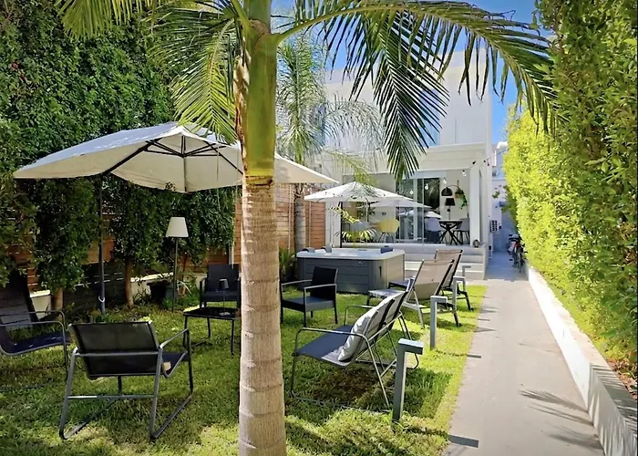 Marea Private Villa - Contemporary Boutique Stay